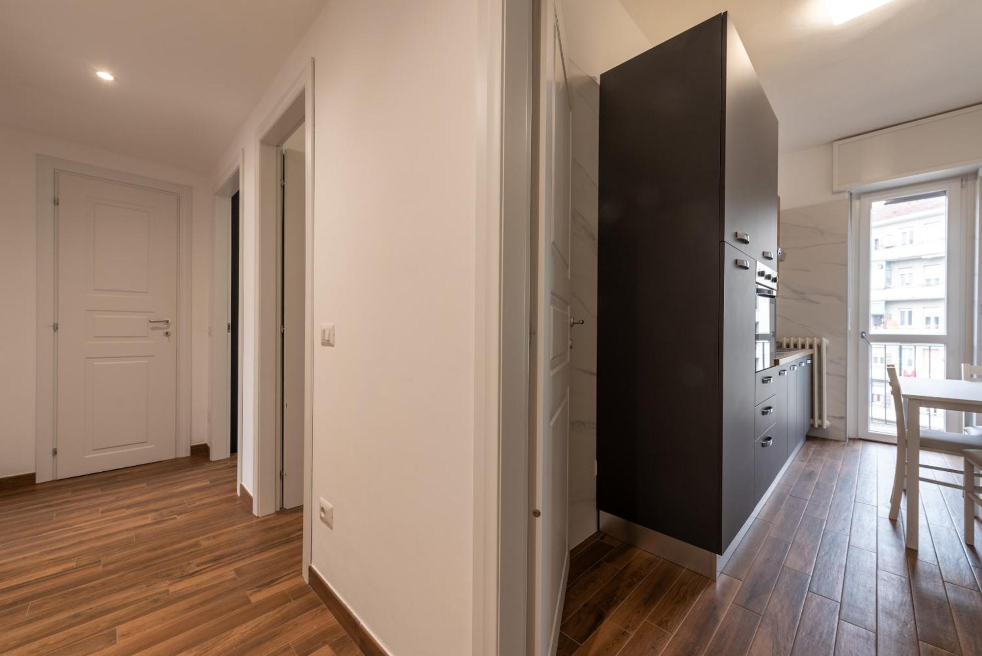 Guest Planet - Bicocca Suites Milano Extérieur photo